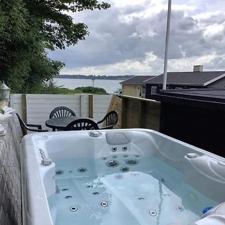5 Star In Farso-by Traum Casa vacanze Farsø